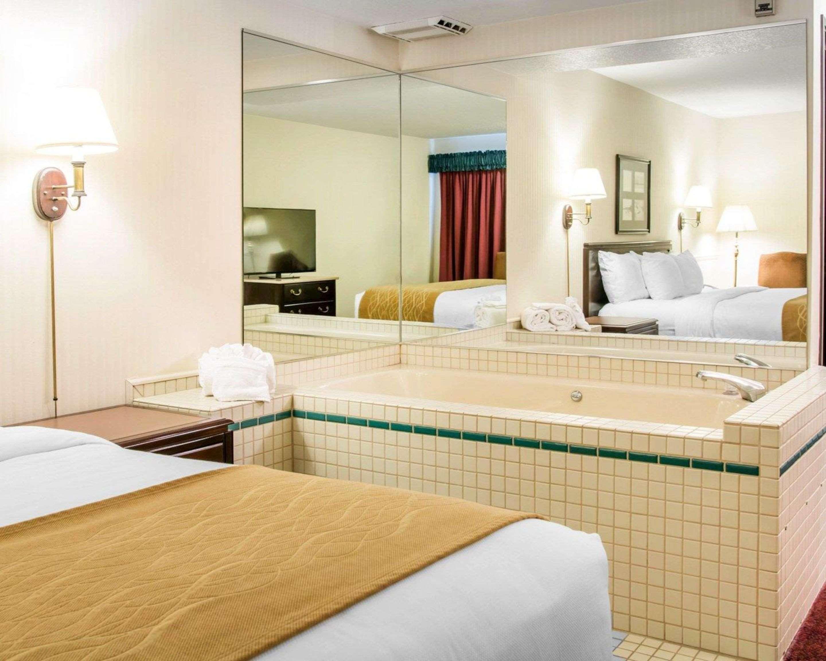 Comfort Inn Lakeside Mackinaw City Εξωτερικό φωτογραφία