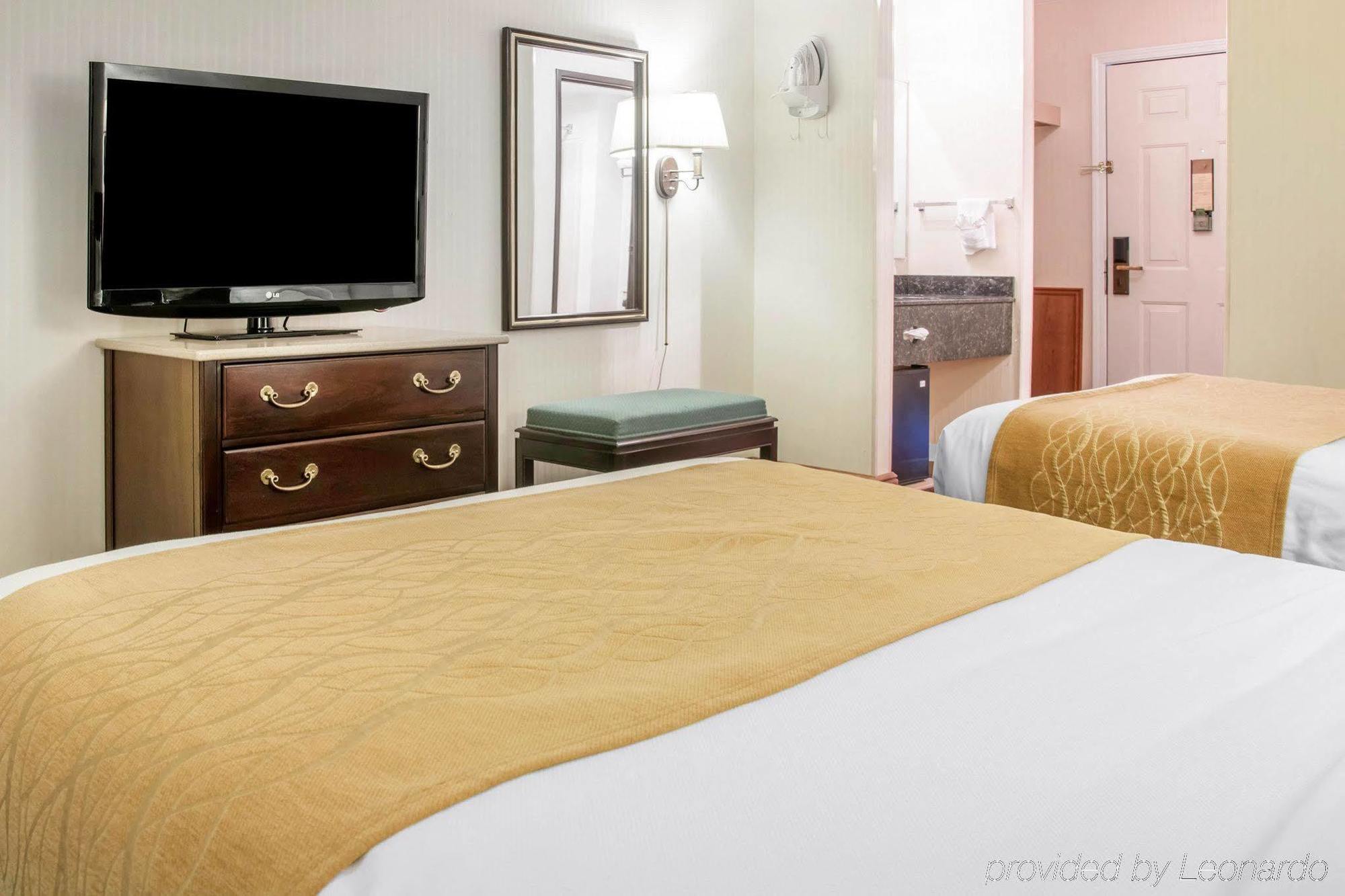 Comfort Inn Lakeside Mackinaw City Εξωτερικό φωτογραφία